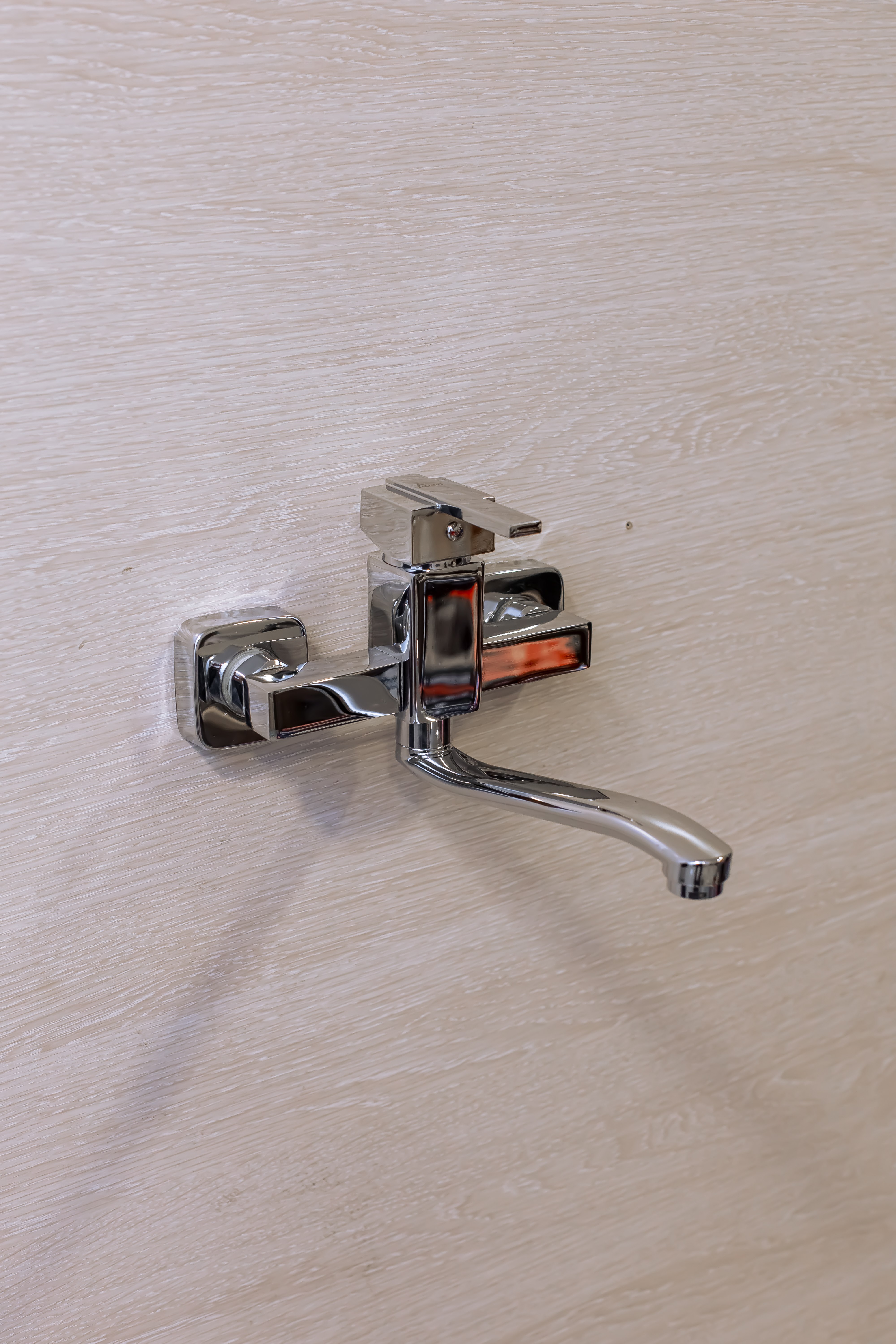 Mətbəx simesiteli (divar çıxış)