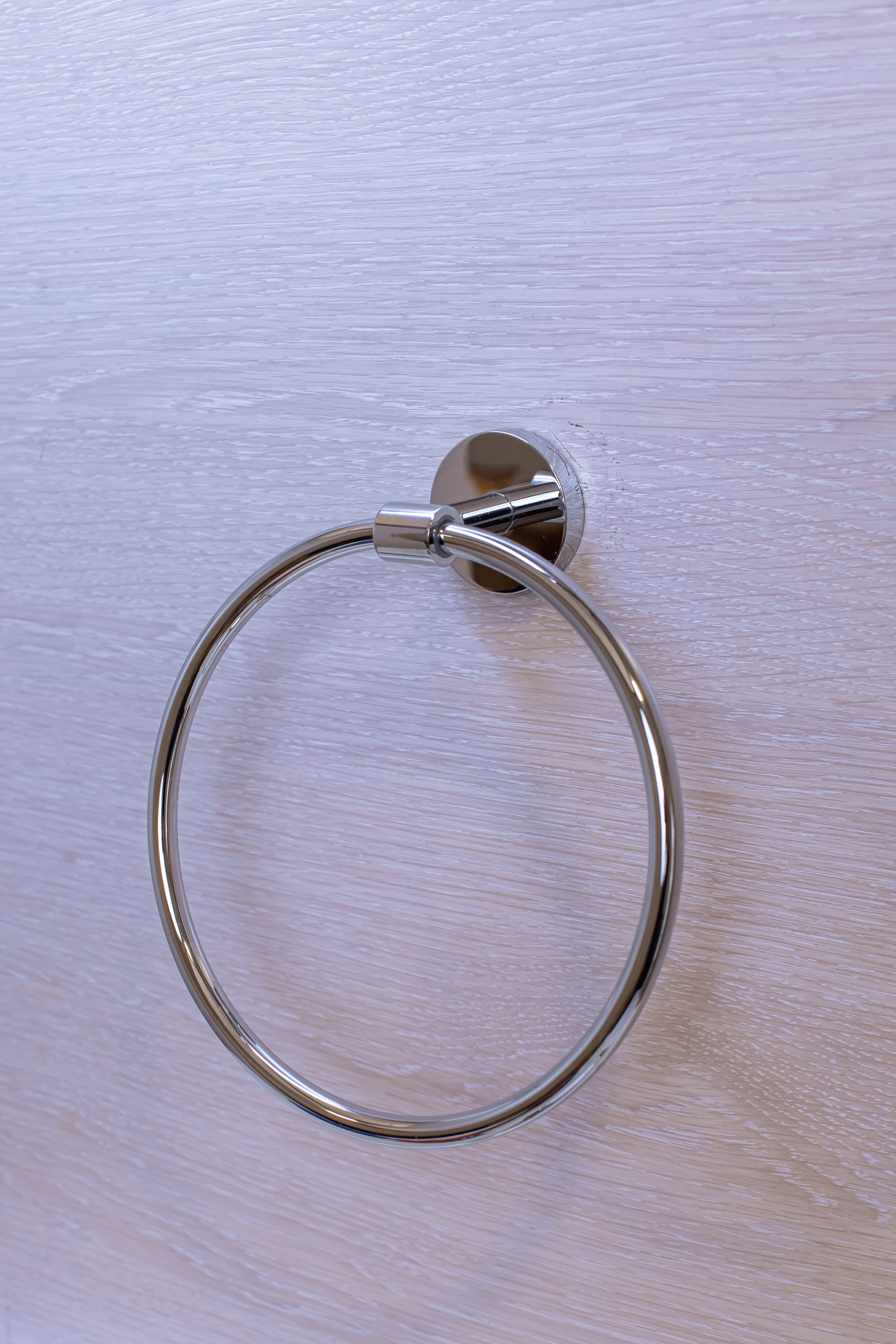 Oval dəsmal asılan