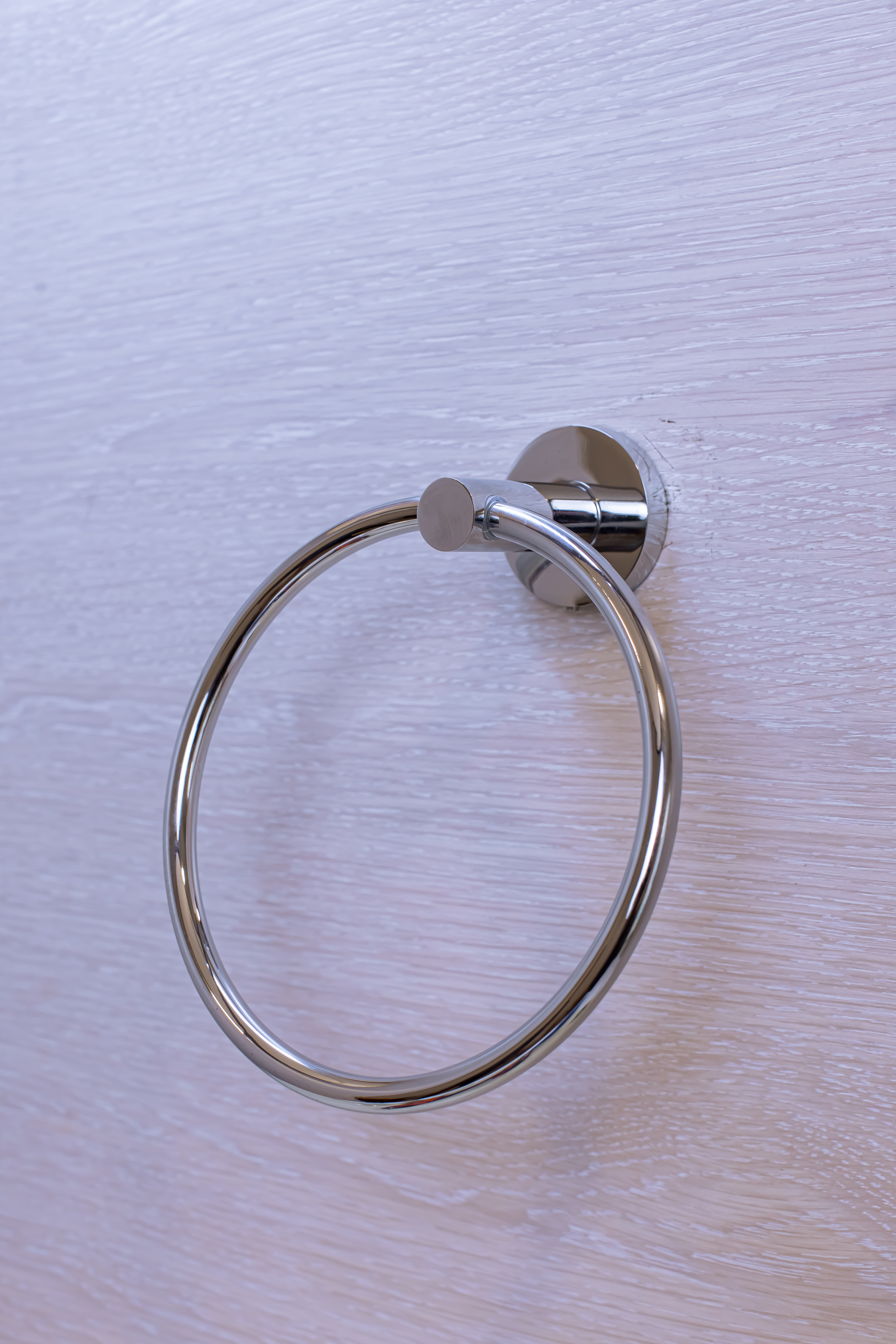 Oval dəsmal asılan